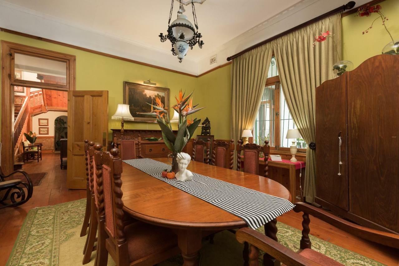 Royston Hall Historical Guesthouse Umtentweni Екстер'єр фото